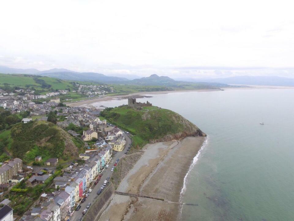 Hotel Awel Mor à Criccieth Extérieur photo